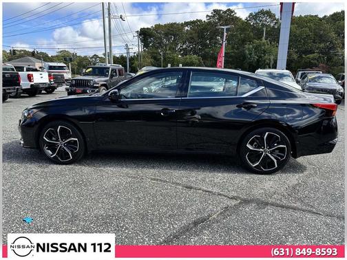 2023 Nissan Altima SR FWD