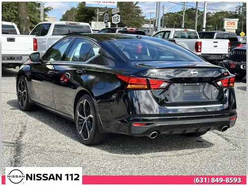 2023 Nissan Altima SR FWD