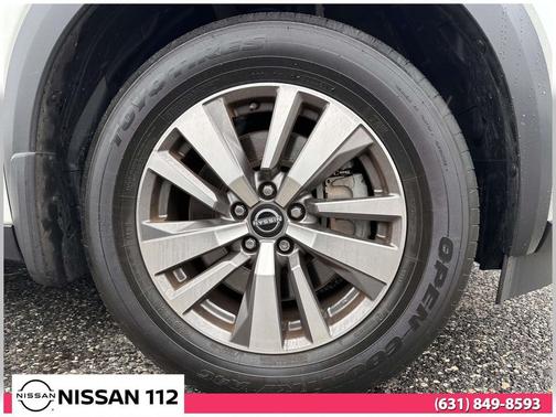 Pearl White 2023 Nissan Pathfinder SL 4WD