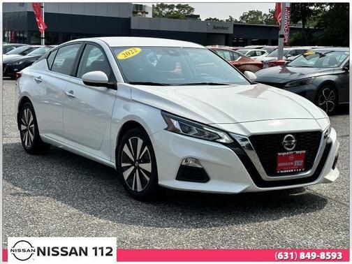2022 Nissan Altima 2.5 SV