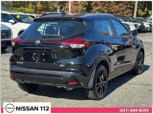 2022 Nissan Kicks SV