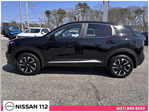 Super Black 2025 Nissan Kicks SV