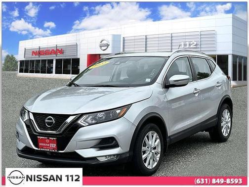 2022 Nissan Rogue Sport SV