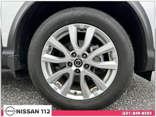 2022 Nissan Rogue Sport SV