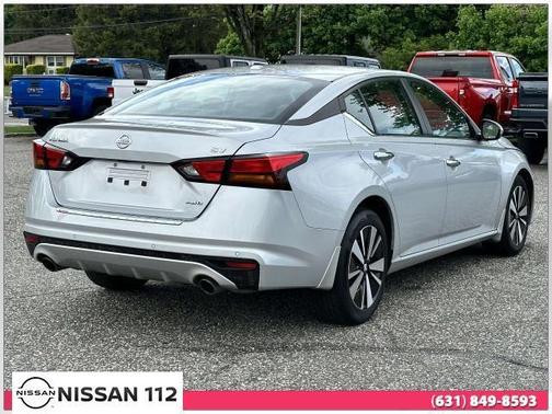 2022 Nissan Altima 2.5 SV