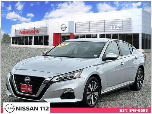 2022 Nissan Altima 2.5 SV