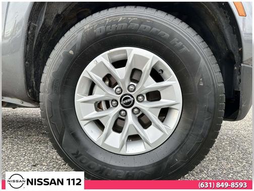 2024 Nissan Frontier SV