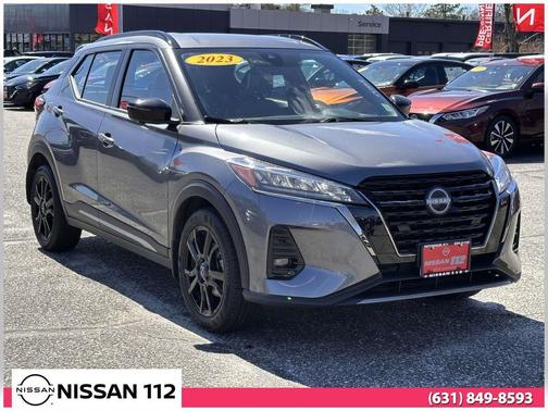 Gun Metallic 2024 Nissan Kicks SR