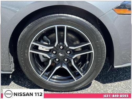 2022 Ford Mustang EcoBoost