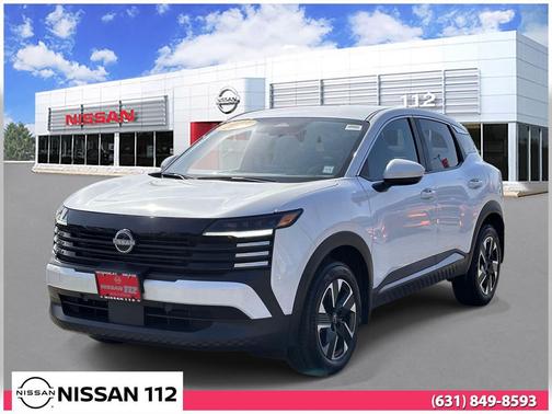 Aspen White Tricoat 2025 Nissan Kicks SV