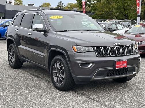 Granite Crystal Metallic Clearcoat 2019 Jeep Grand Cherokee Limited