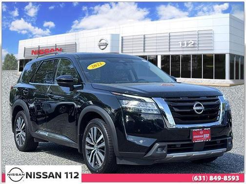 2022 Nissan Pathfinder Platinum