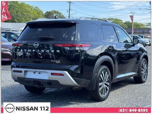 2022 Nissan Pathfinder Platinum