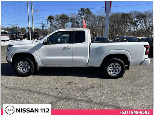 2024 Nissan Frontier SV