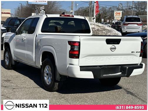 2024 Nissan Frontier SV