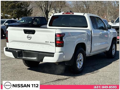 2024 Nissan Frontier SV