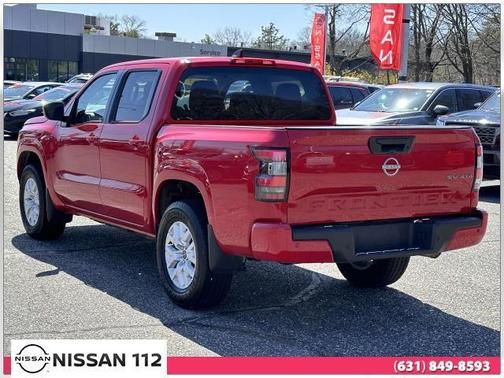 2022 Nissan Frontier SV