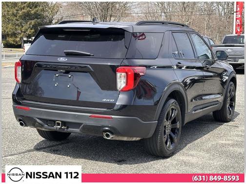 Agate Black Metallic 2023 Ford Explorer ST-Line