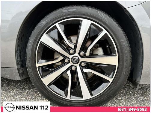 2023 Nissan Maxima SV