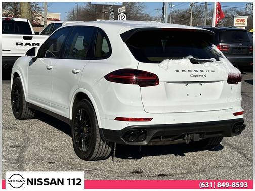 2017 Porsche Cayenne Platinum Edition