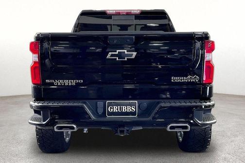 Black 2022 Chevrolet Silverado 1500 High Country