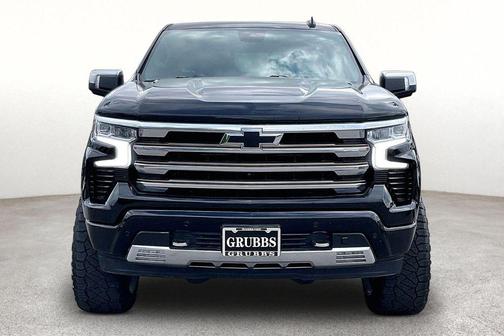 Black 2022 Chevrolet Silverado 1500 High Country