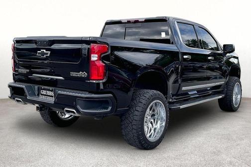 Black 2022 Chevrolet Silverado 1500 High Country