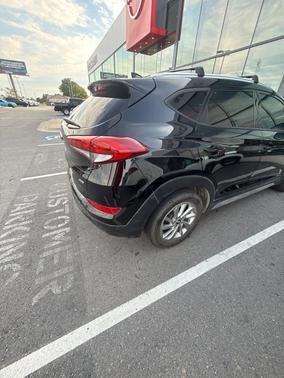 Black Noir Pearl 2017 Hyundai TUCSON SE Plus