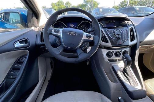Blue Candy 2013 Ford Focus SE