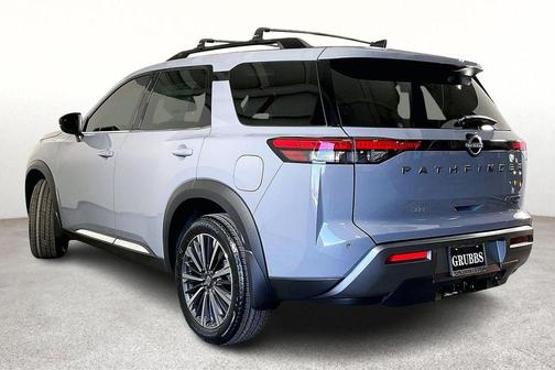 Boulder Gray Metallic 2026 Nissan Pathfinder Platinum