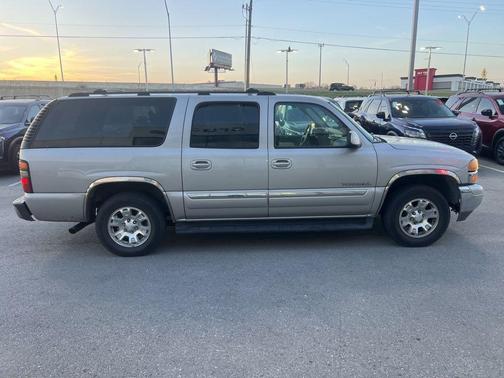 2004 GMC Yukon XL SLE