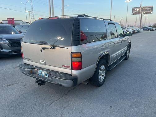 2004 GMC Yukon XL SLE