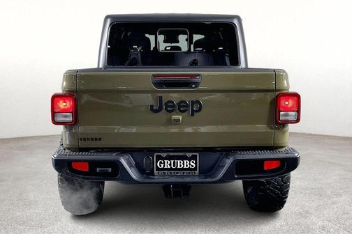 2025 Jeep Gladiator Sport