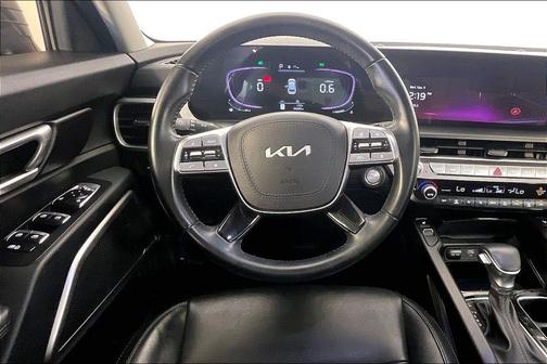 Everlasting Silver 2025 Kia Telluride S