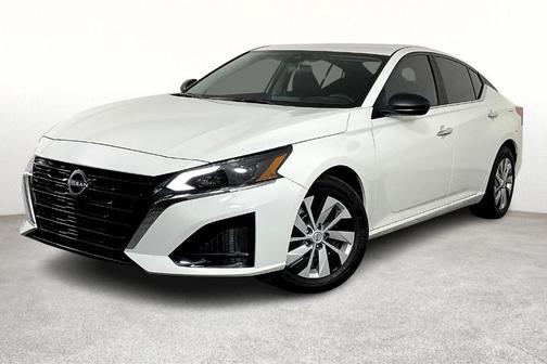 2025 Nissan Altima S