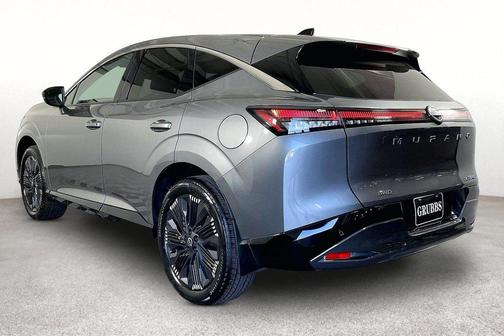 Gun Metallic 2026 Nissan Murano Platinum