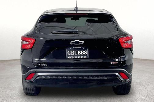 Mosaic Black Metallic 2025 Chevrolet Trax 1RS
