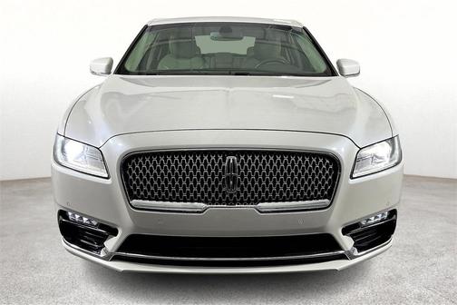 2018 Lincoln Continental Premiere