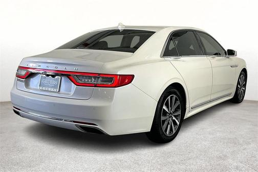 2018 Lincoln Continental Premiere