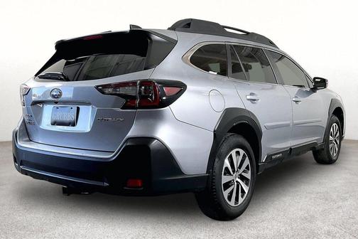 Ice Silver Metallic 2025 Subaru Outback Premium