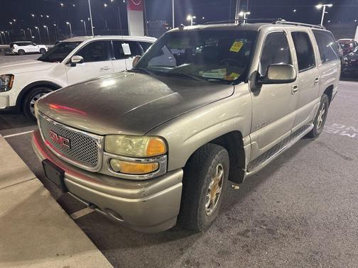 2003 GMC Yukon XL Denali