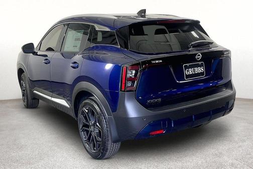 Deep Blue Pearl 2027 Nissan Kicks SR