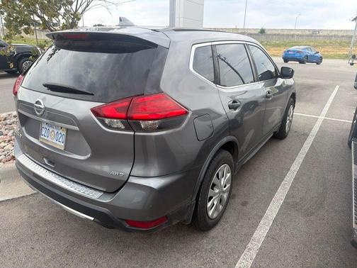Gun Metallic 2017 Nissan Rogue S