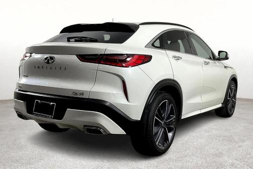 2023 INFINITI QX55 LUXE