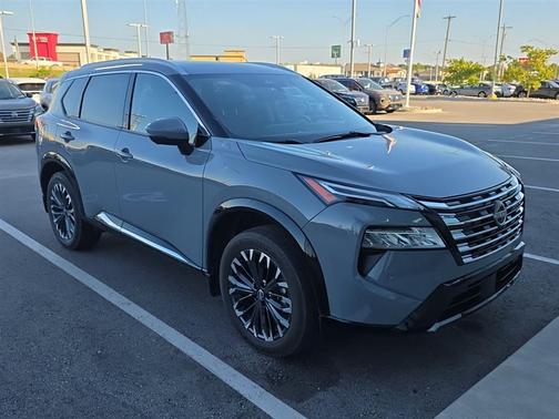 2024 Nissan Rogue Platinum