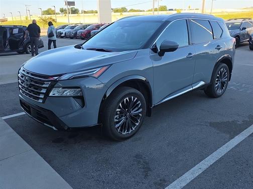 2024 Nissan Rogue Platinum