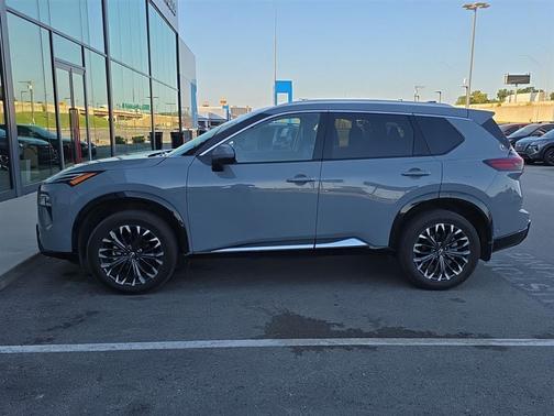 2024 Nissan Rogue Platinum