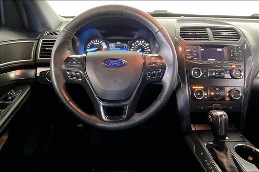 Cinnamon Glaze Metallic 2018 Ford Explorer XLT