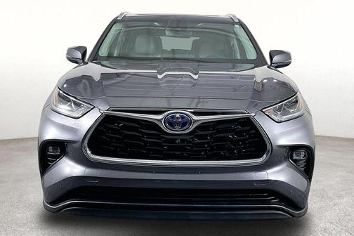Magnetic Gray Metallic 2021 Toyota Highlander Hybrid Limited