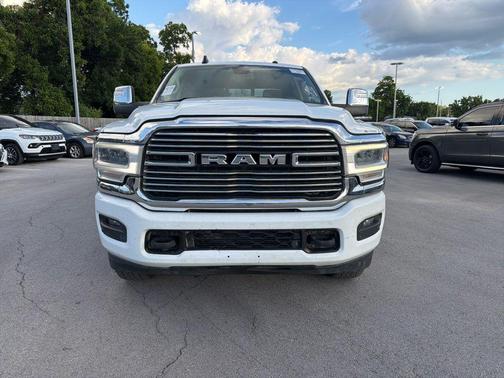 Bright White Clearcoat 2023 RAM 2500 Laramie